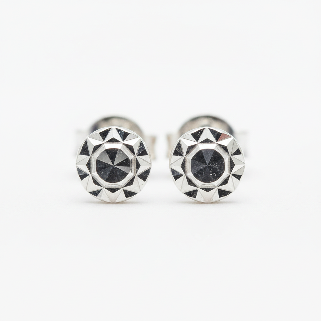 Diamond-Cut Stud Earrings – Sterling Silver, 4mm