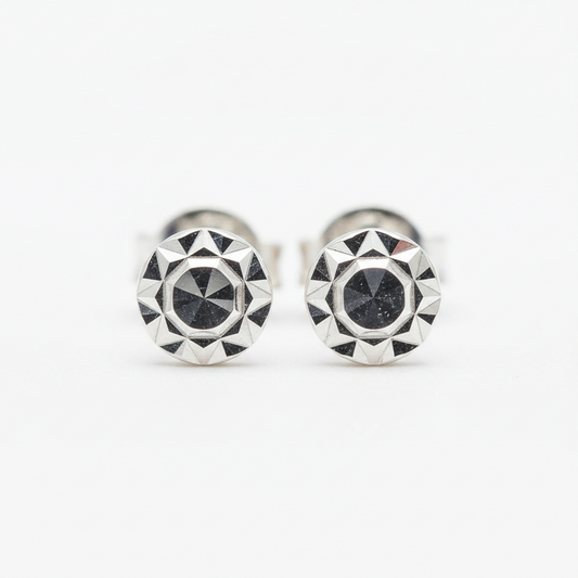 Diamond-Cut Stud Earrings – Sterling Silver, 4mm